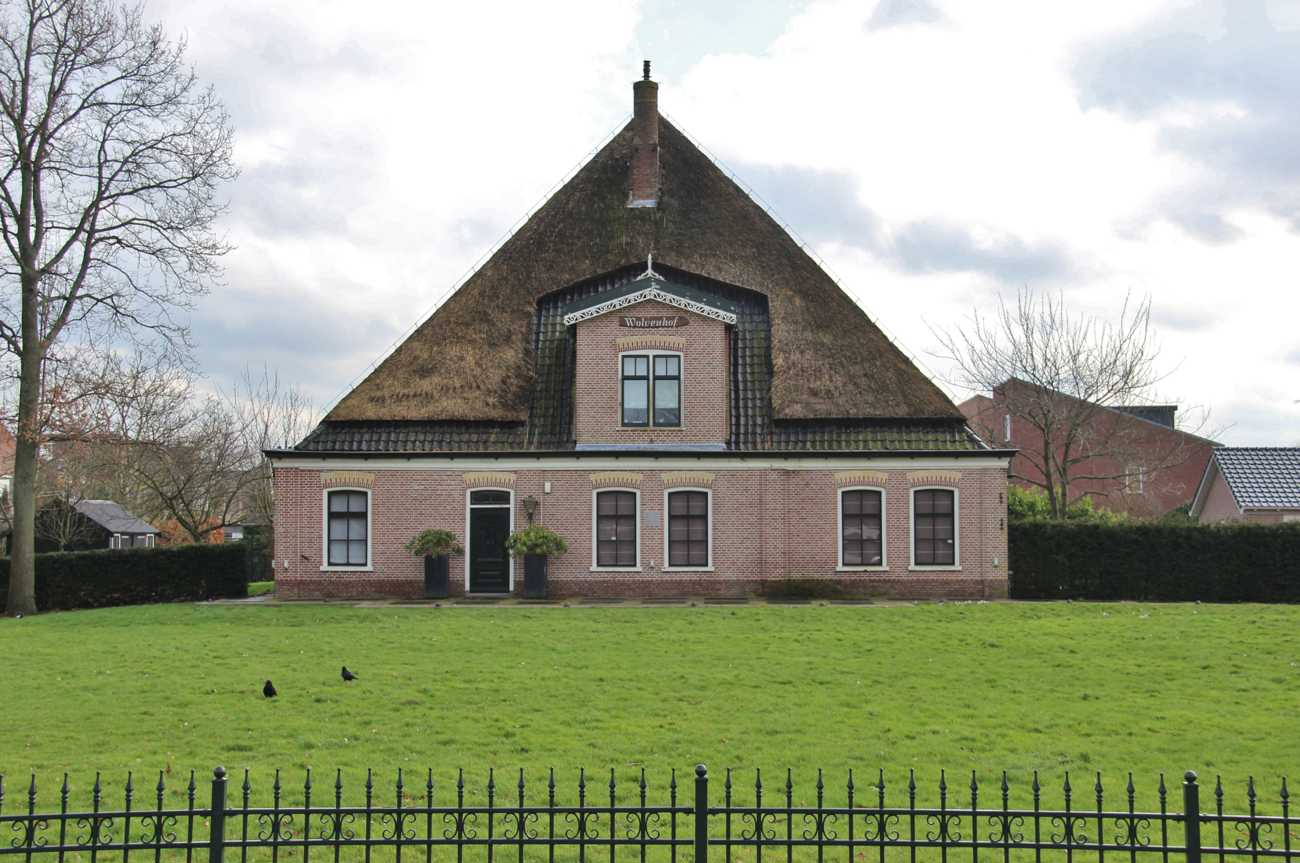 Middenweg 32