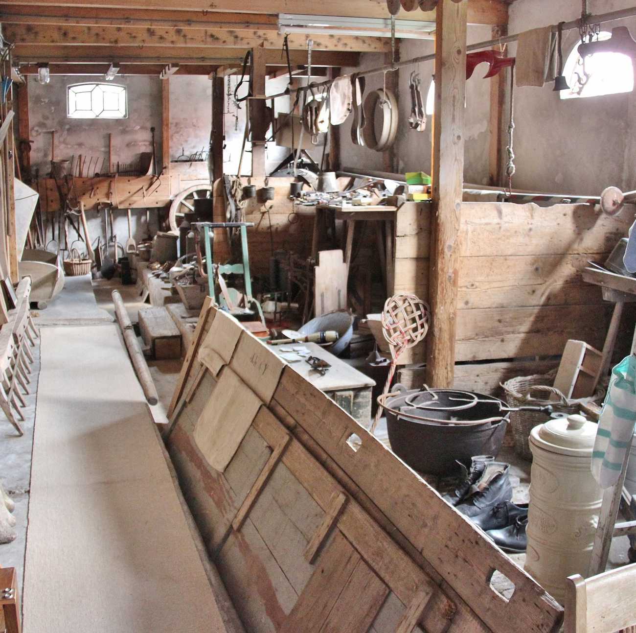 PAG.11 FOTO 04  1 KOLOM (1700x1691).jpg