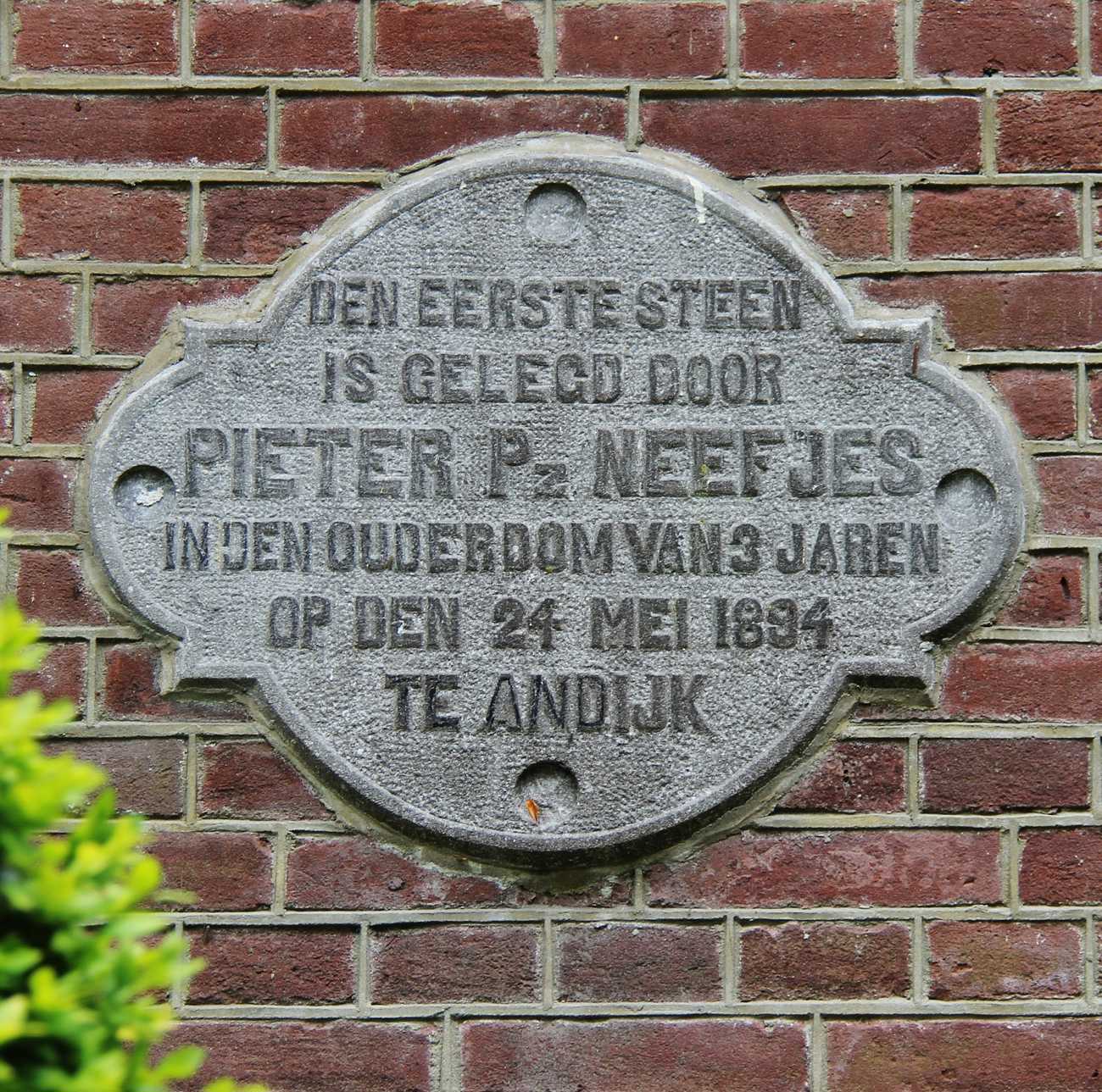 PAG.10 FOTO 02 (2100x2082).jpg