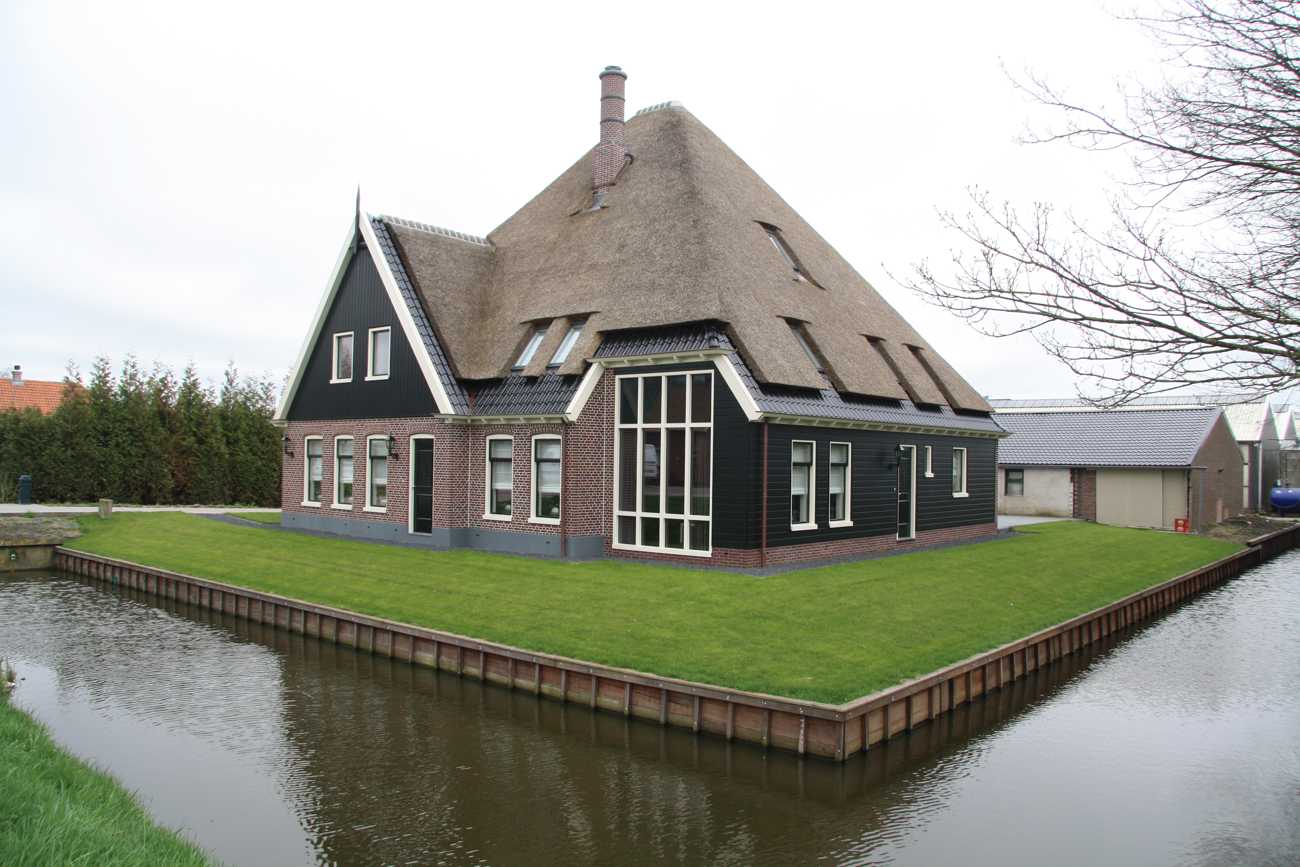 Zwaagdijk 149 en 151