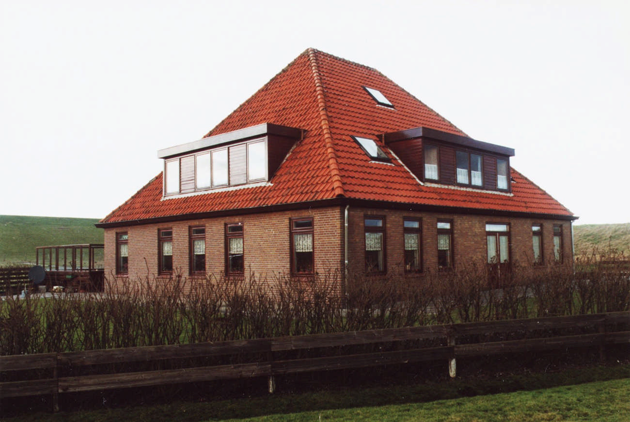Zuiderhazedwarsdijk 1